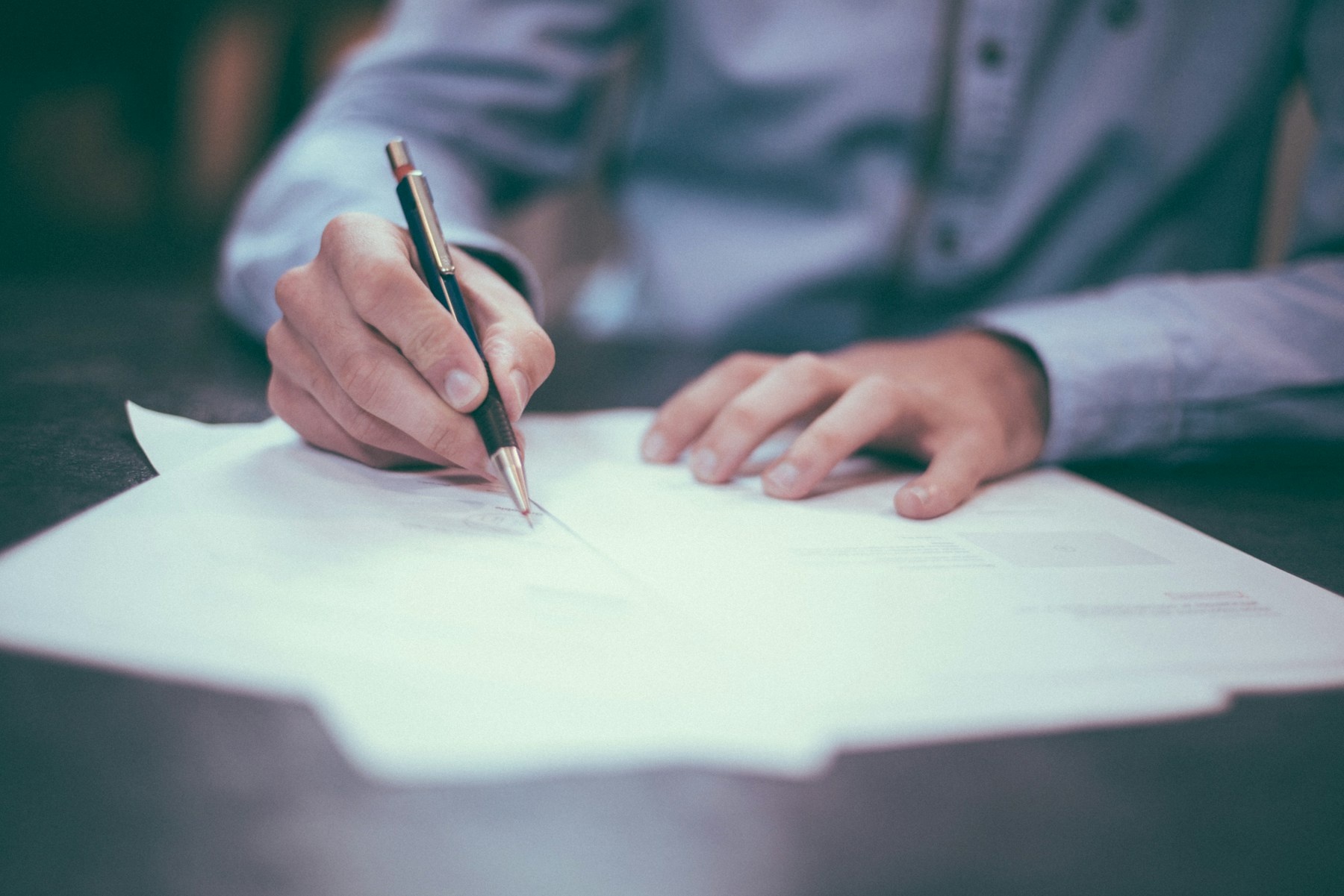 Documento institucional firmado y trazable