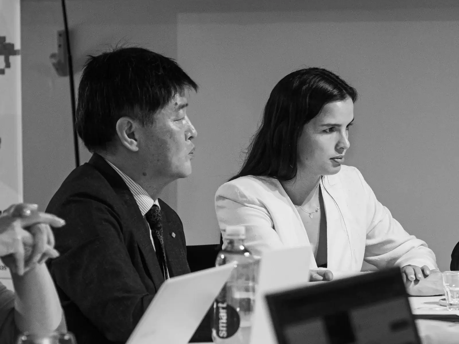 Working discussion during an institutional visit in 2023. Professional archive.